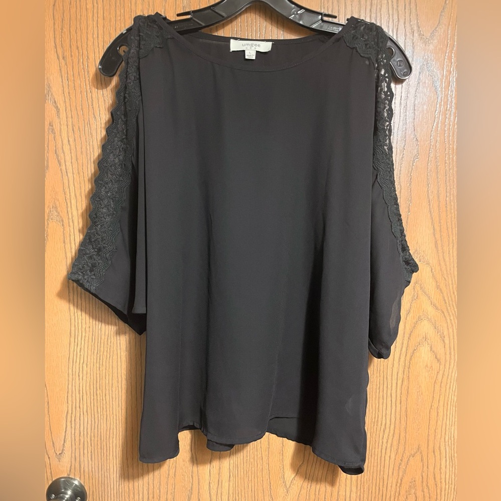 Umgee Black Blouse with Cold Shoulder and Lace Details